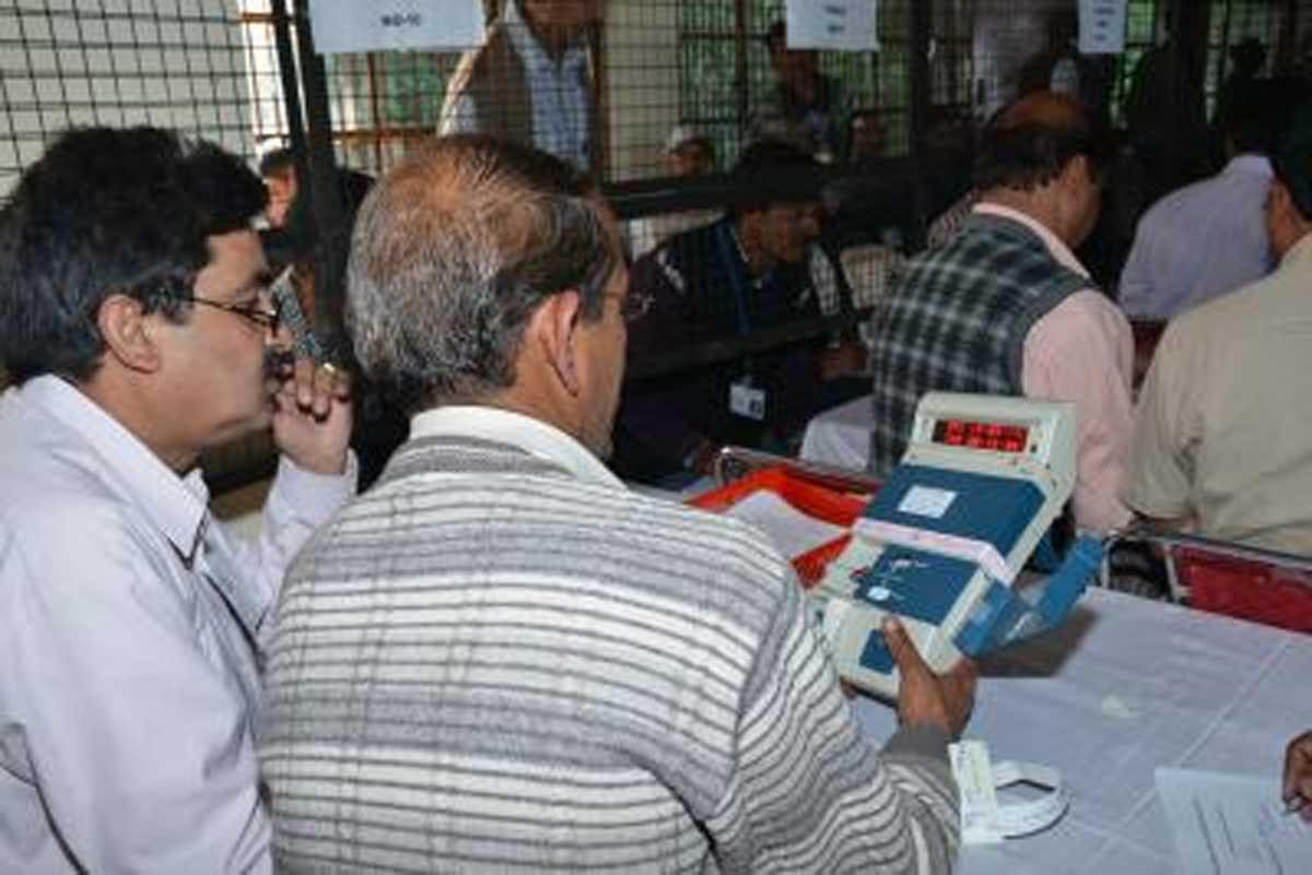 बागेश्वर उपचुनाव : कड़ी सुरक्षा व्यवस्था के बीच मतगणना शुरू, शुरुआती रुझान में कांग्रेस आगे